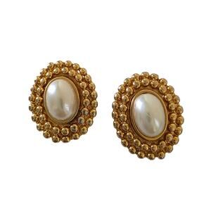 Vintage Faux Pearl Clip On Earrings Oval Beaded Gold Tone Classic 1980s Style
